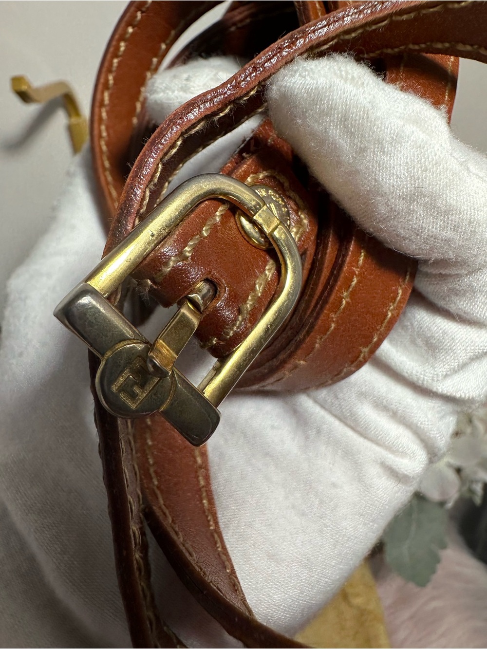 Vintage FENDI crossbody bag - Picture 9 of 15